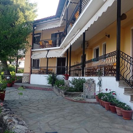 Karnagio Vasilas Ayía Paraskeví Exterior foto