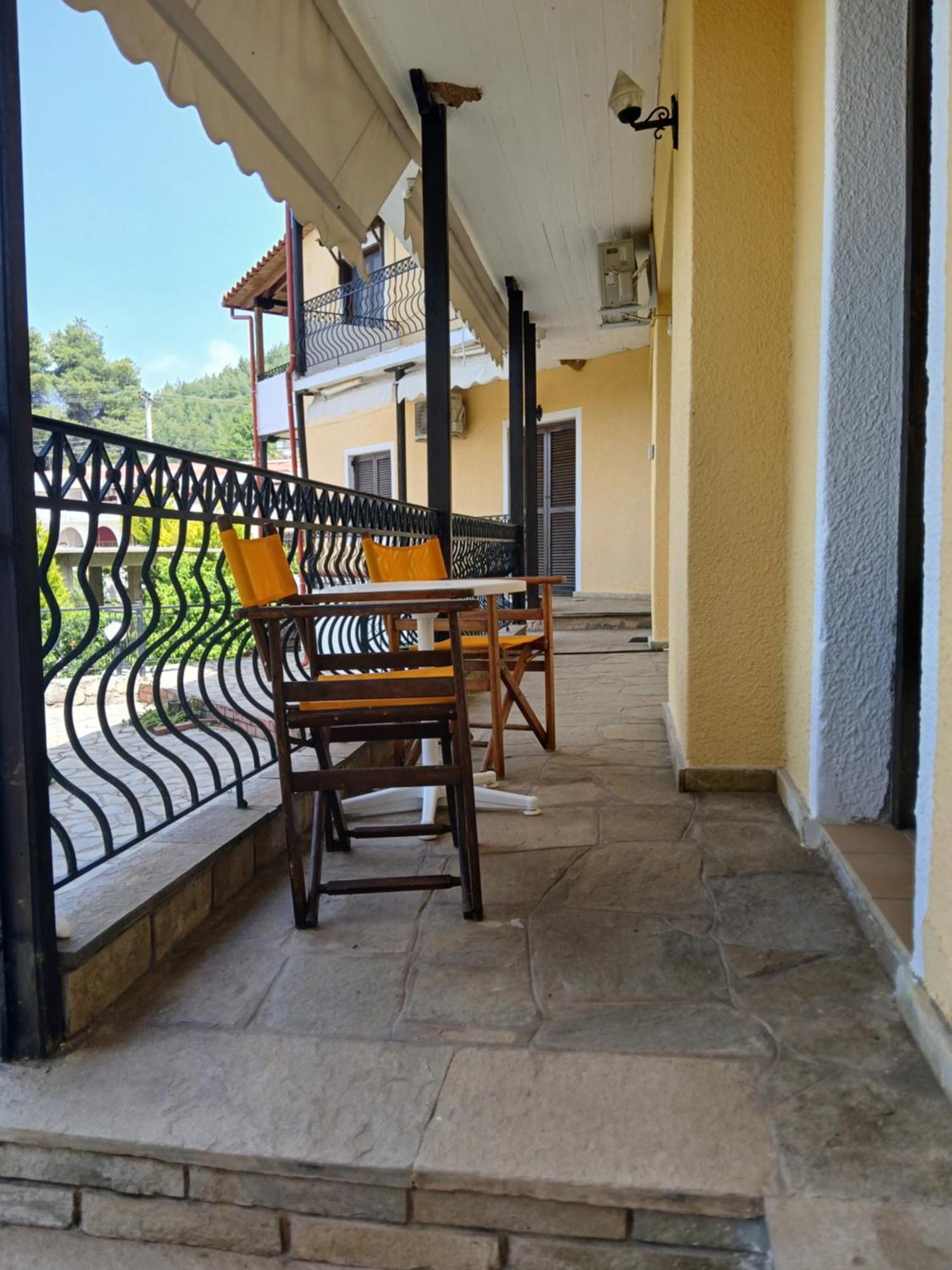 Karnagio Vasilas Ayía Paraskeví Quarto foto